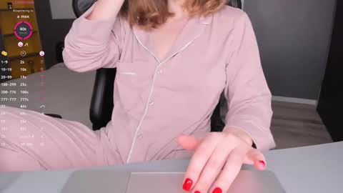 gigihadd online show from 03/27/26, 06:40