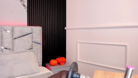 Gigi Doll online show from 10/30/25, 11:22