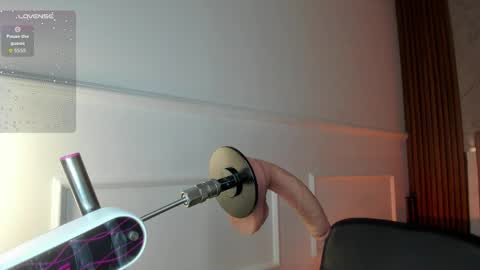 Gigi Doll online show from 04/09/26, 11:37