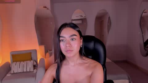 Snapshot of gigilee_ chatting on 12/09/24, 02:56 GIGI online show from 12/09/24, 02:56