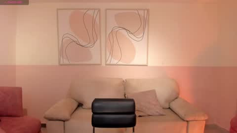 Snapshot of gigilee_ chatting on 12/30/24, 07:32 GIGI online show from 12/30/24, 07:32