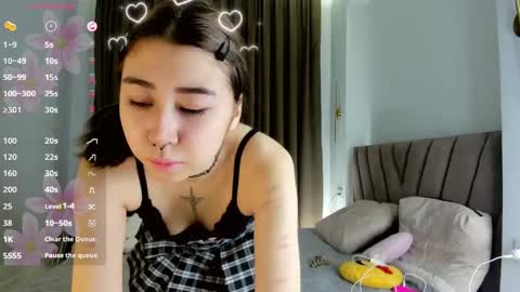Snapshot of gigimeii chatting on 04/17/26, 12:52 Jany online show from 04/17/26, 12:52