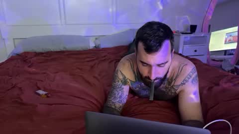 GigiMichaels online show from 10/25/25, 01:35