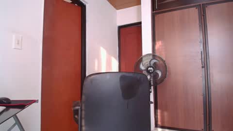 Sharlotte  online show from 02/19/25, 10:09