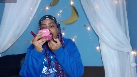 Snapshot of gigimle chatting on 05/25/26, 01:17 gigimle online show from 05/25/26, 01:17