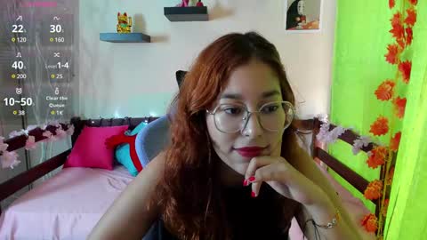 gigimooon online show from 02/10/25, 09:25