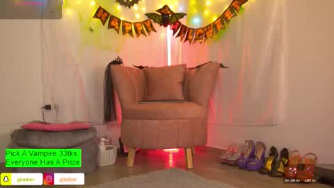 GiiaDior online show from 10/29/25, 12:07