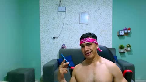 GILBERT online show from 03/12/25, 02:45