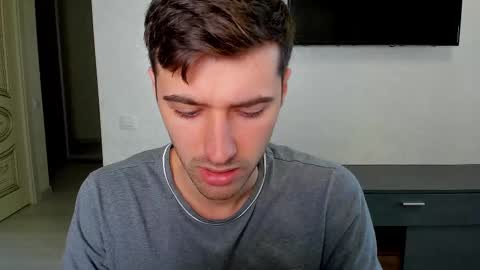 gilbertogonzales online show from 02/28/25, 06:21