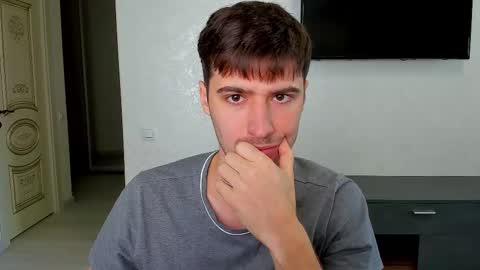 gilbertogonzales online show from 03/01/25, 06:13