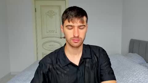 gilbertogonzales online show from 09/19/25, 06:59