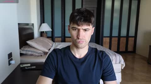 gilbertogonzales online show from 11/28/25, 02:36