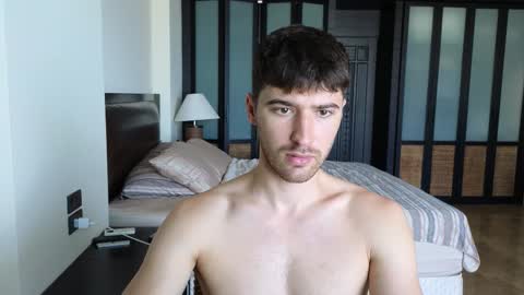 gilbertogonzales online show from 12/03/25, 04:31