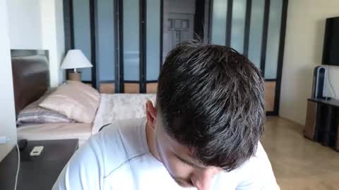 gilbertogonzales online show from 12/14/25, 04:07