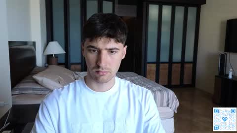 gilbertogonzales online show from 12/17/25, 03:56