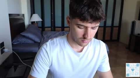 gilbertogonzales online show from 12/19/25, 03:02