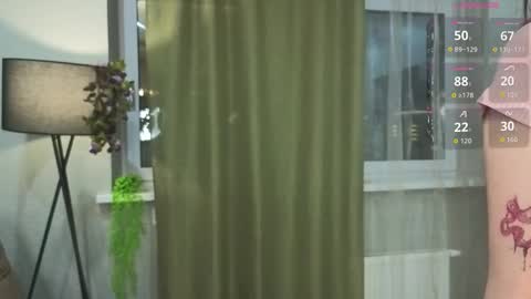 Anna online show from 10/24/25, 01:40