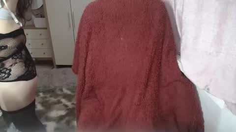 Snapshot of gillkelly chatting on 09/18/25, 03:25 Gill Kelly online show from 09/18/25, 03:25