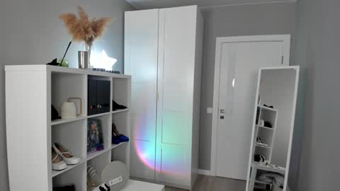 Snapshot of gin_yoon chatting on 02/03/25, 12:47 Gin online show from 02/03/25, 12:47