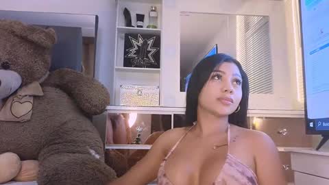 O GINA AND AKEMI    online show from 12/12/24, 04:26