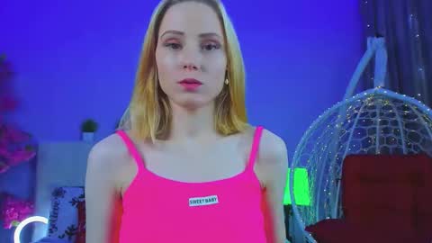 Snapshot of gina_lovelyy chatting on 02/06/26, 01:10 Gina online show from 02/06/26, 01:10