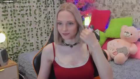 Snapshot of gina_lovelyy chatting on 06/14/26, 03:08 Gina online show from 06/14/26, 03:08