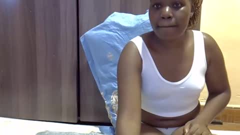 Adiliah online show from 11/16/25, 01:28