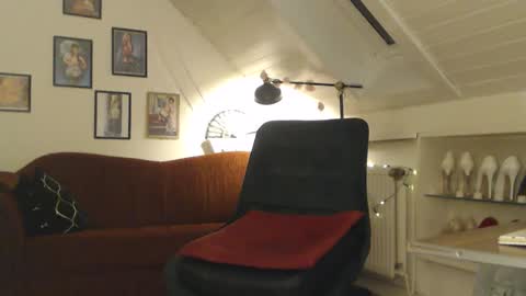 Gina online show from 02/13/25, 02:12