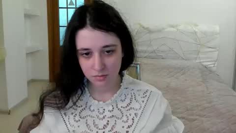 Kate online show from 02/15/26, 09:30