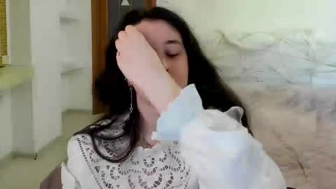 Kate online show from 03/10/26, 10:20