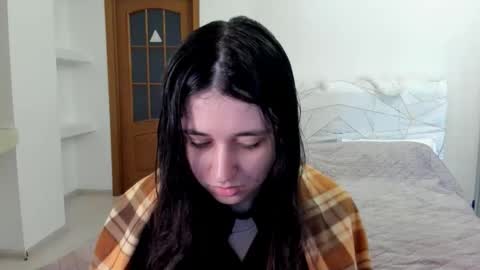 Kate online show from 04/28/26, 08:19