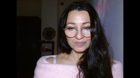 GinaONeon online show from 02/10/25, 10:30