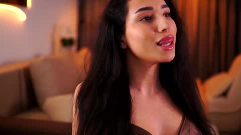 Gina online show from 02/05/25, 11:17