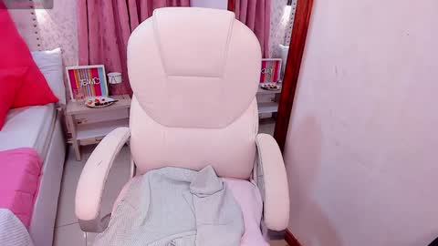 Ginebra Ness online show from 12/24/24, 05:16