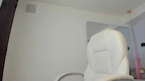 Ginebra Ness online show from 10/27/25, 12:42