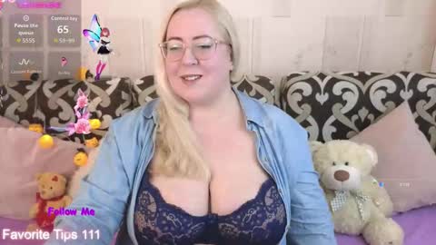 ginesia online show from 10/17/25, 01:03