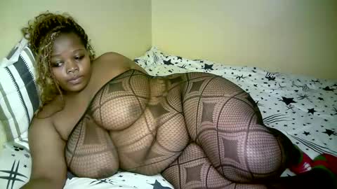 Snapshot of ginger_babes1 chatting on 04/28/26, 02:27 ginger_babes1 online show from 04/28/26, 02:27