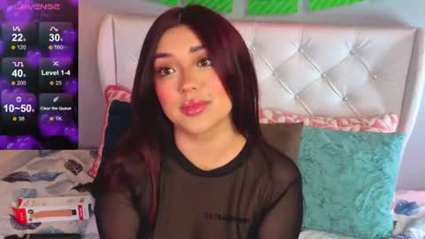 Snapshot of ginger_honeyy chatting on 06/17/26, 12:50 Chloe online show from 06/17/26, 12:50