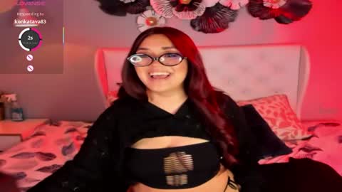 Snapshot of ginger_honeyy chatting on 07/07/26, 12:42 Chloe online show from 07/07/26, 12:42