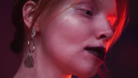        im expecting 350 thumbs up on my altar   online show from 01/08/25, 04:12