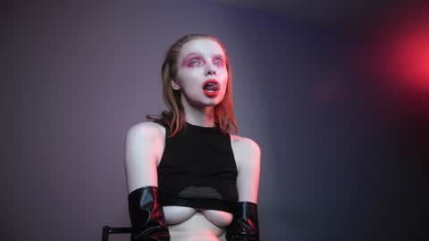        im expecting 350 thumbs up on my altar   online show from 01/11/25, 01:16