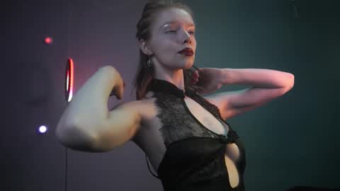        im expecting 350 thumbs up on my altar   online show from 01/13/26, 10:15