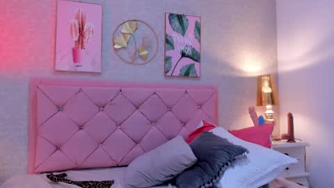 Ginger online show from 02/15/25, 10:52