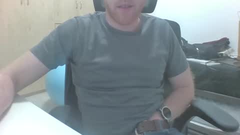 Snapshot of ginger_xxx chatting on 05/10/26, 05:51 mike online show from 05/10/26, 05:51