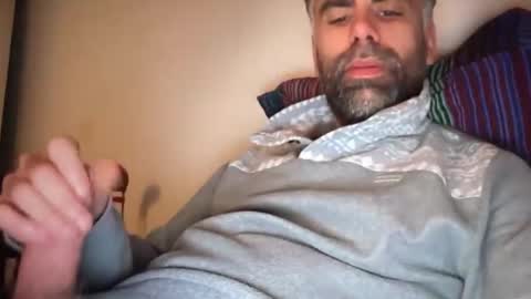 Alex online show from 04/01/26, 06:16