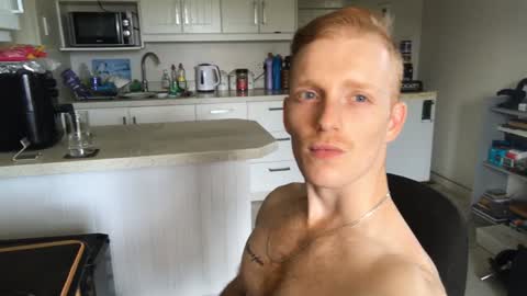 Snapshot of gingerboy_69 chatting on 01/23/25, 12:52 Jay online show from 01/23/25, 12:52