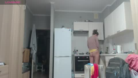 Michelle online show from 12/14/24, 04:34