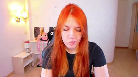 gingerr_pie online show from 02/15/26, 04:53