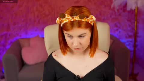 Snapshot of gingerrpink chatting on 05/13/26, 07:00 Ginger Pink online show from 05/13/26, 07:00