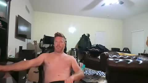 Snapshot of gingerzaddy chatting on 09/09/25, 10:15 gingerzaddy online show from 09/09/25, 10:15